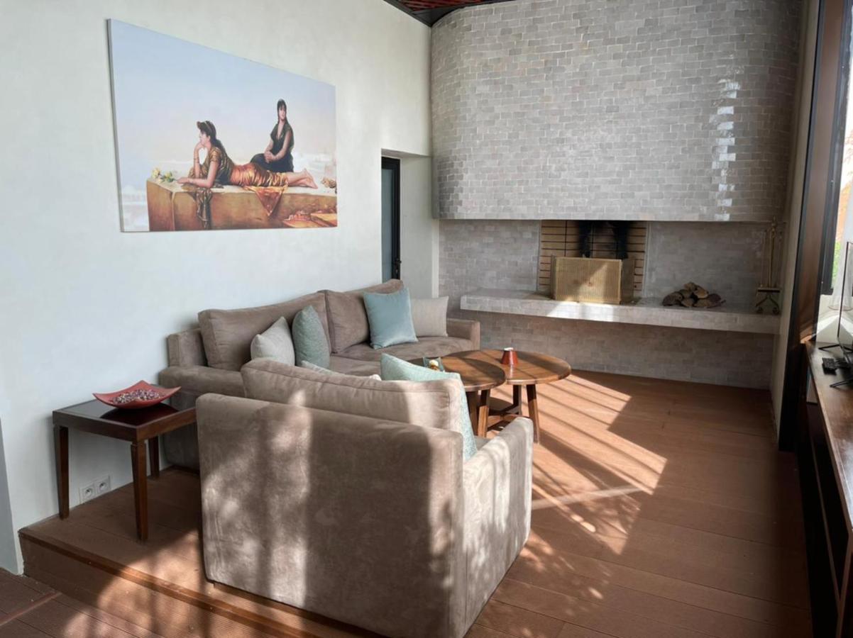 Les Jardins De La Koutoubia Hotel Marrakesh Eksteriør billede Living room at the 1960s house