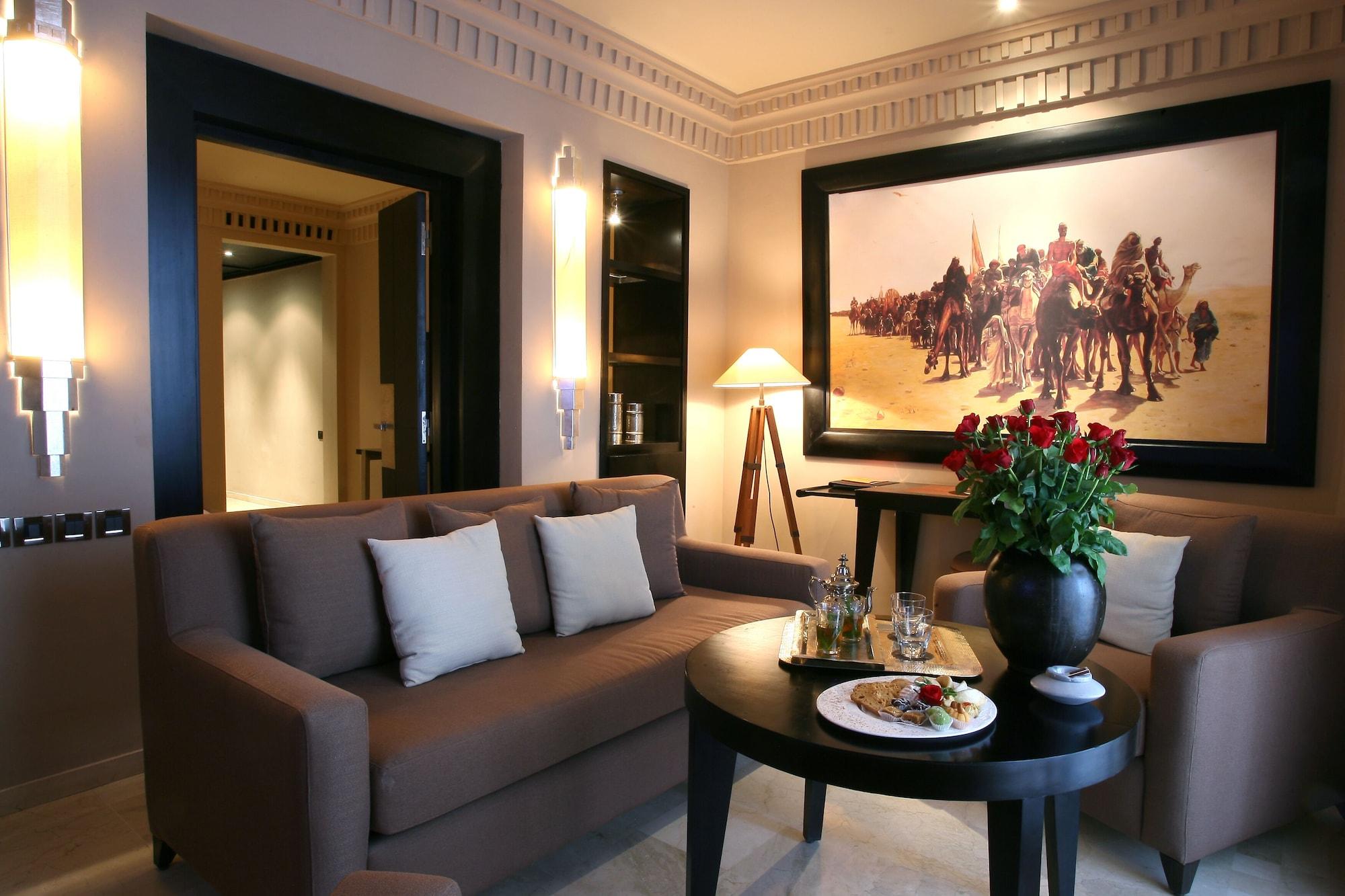 Les Jardins De La Koutoubia Hotel Marrakesh Eksteriør billede A suite at the hotel